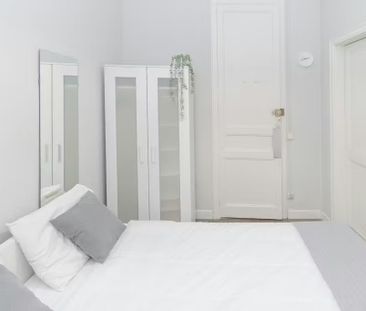 Carrer de València, Barcelona, Catalonia 08011 - Photo 1