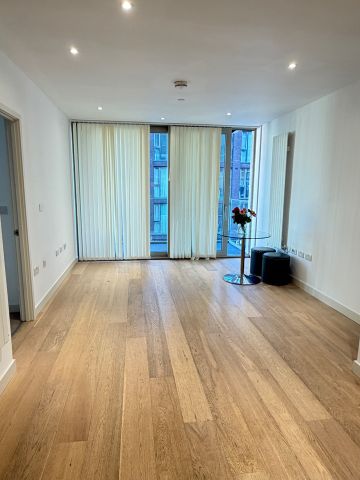 2 Bed Flat, Admiralty Avenue, E16 - Photo 2