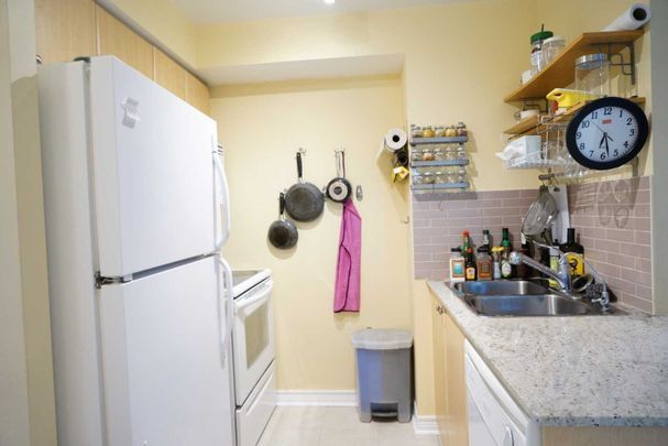 For Lease - 763 Bay Street Unit# 3102, Toronto, Ontario - Photo 1