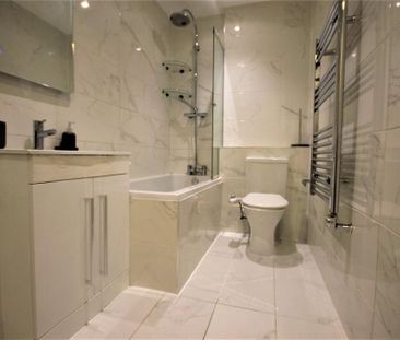 2 bedroom penthouse to rent - Photo 1