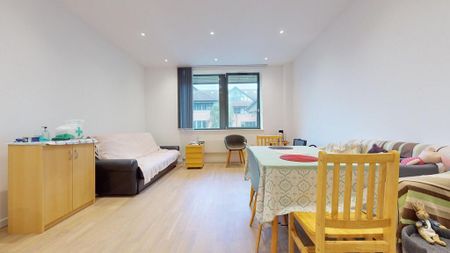 1 bedroom flat to rent - Photo 2