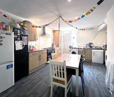 4 Bedroom Mid Terraced House for rent in Headingley Avenue - Photo 6