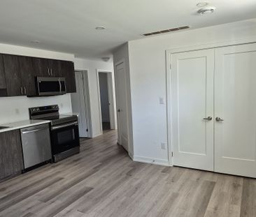 For Lease - 4263 Fourth Avenue Unit# 812, Niagara Falls, Ontario - Photo 2