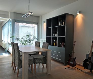 Uitzonderlijk afgewerkt duplex-appartement gelegen in het centrum v... - Photo 6