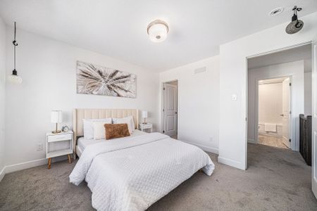 For Lease - 149 Lemon Leaf Lane, Leitrim, Ontario - Photo 3