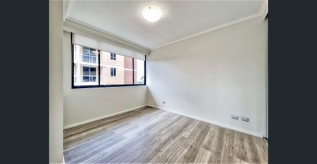 North Facing 2 Bedroom Apartment in Waitara - Photo 4