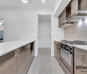 Strathtulloh - Photo 1