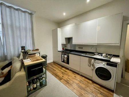 De Montfort Chambers, Leicester, LE1 - Photo 3