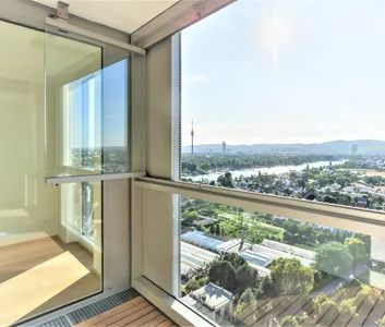 SKY-LIVING RESIDENZ MIT ROOFTOP POOL, FITNESS, WELLNESS UND LOUNGES IN PREMIUMLAGE || VIC UND VIS - Photo 1