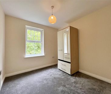 2 bedroom flat to rent - Photo 6