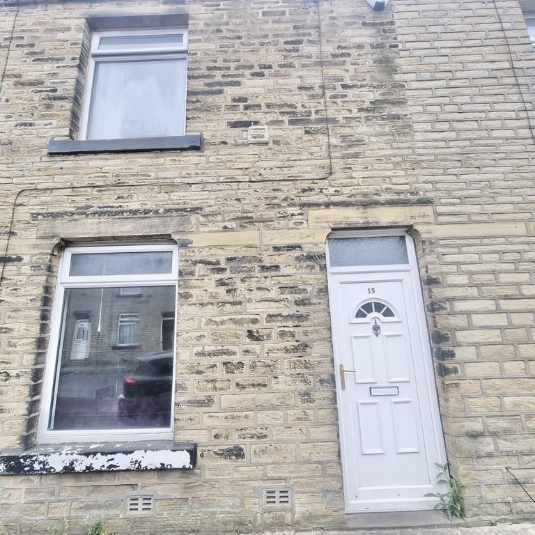 2 bedroom terraced house to rent - Photo 1