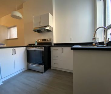 For Lease - 202 Gerrard Street Unit# 1, Toronto, Ontario - Photo 5
