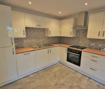 2 bedroom ground floor flat to rent - Photo 6