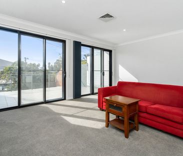 106/27 Throsby Street, Wickham NSW 2293 - Apartment For Rent | Domain - Photo 3