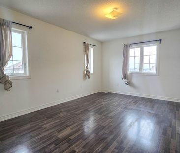 For Lease - 8 Larry Grove Way, Markham, Ontario - Photo 4