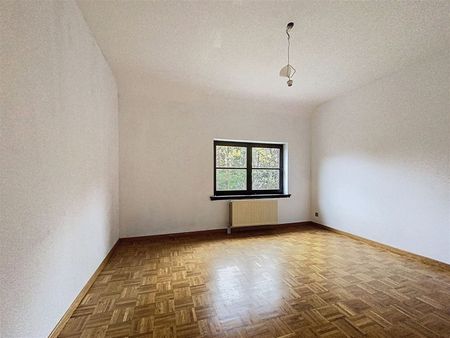 Woning met garage en tuin nabij centrum Kapellen - Photo 4