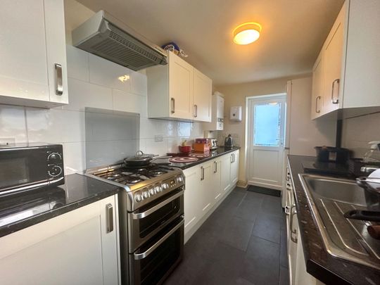 Room in a Shared House, Mortlake Road, IG1 - Photo 1