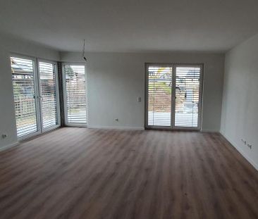 Schöne, helle Erdgeschoss 2-Zimmerwohnung in zentraler Lage - Foto 1