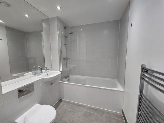 1 bedroom flat to rent - Photo 1