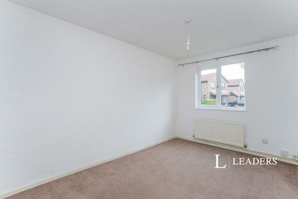 3 bedroom bungalow to rent - Photo 1