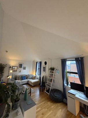 2 bedroom property to rent - Photo 1