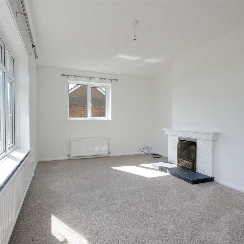 South End Lane, Northall - Photo 1