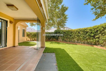 Casa adosada en Marbella, Elviria, alquiler - Photo 5