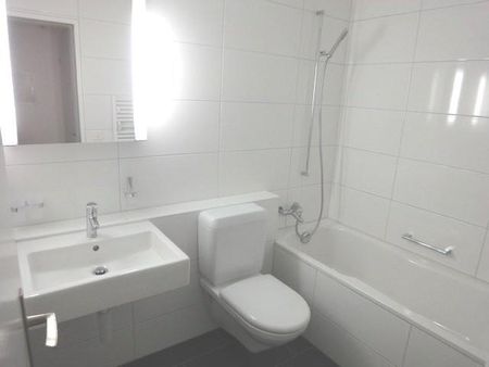 4.5-ZW à 94 m2 im 2. OG mit ruhigem Balkon - Foto 4