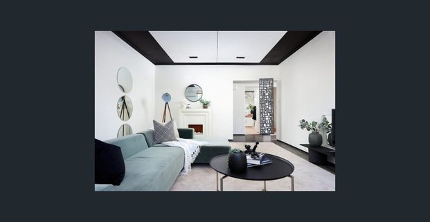 Spacious, Light-Filled 2-Bed Apartment in Kew - Photo 1