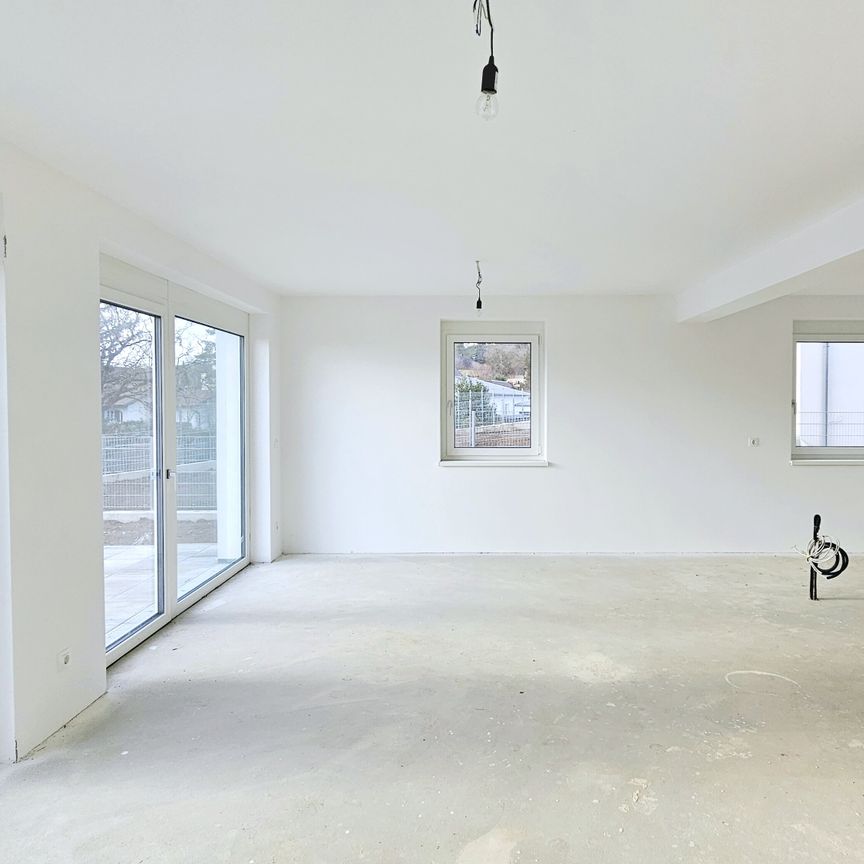 Elegante Doppelhaushälfte in traumhafter Ruhelage - Ausblick garantiert - Miete mit Kaufoption - Photo 1