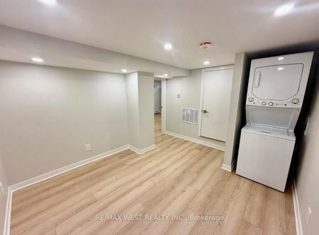 For Lease - 10 Vimy Avenue Unit# Bsmt, Toronto, Ontario - Photo 3