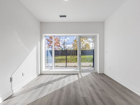 For Lease - 7439 Kingston Road Unit# 104A, Toronto, Ontario - Photo 3