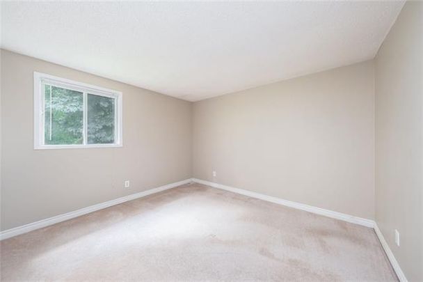 32 Aspen Valley Crescent, Guelph - Photo 1