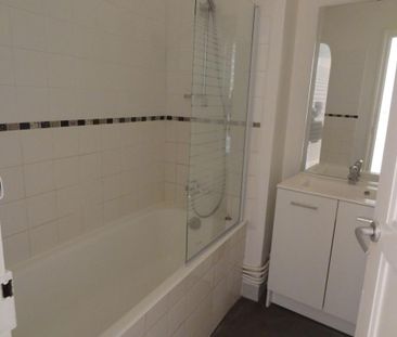 Location Appartement 3 pièces 74m² BREST 29200 - Photo 3