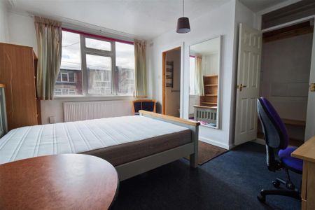 4 bedroom house to rent - Photo 5