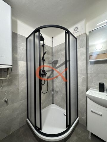 Pronájem bytu 2+1 52 m2 - Fotografie 2