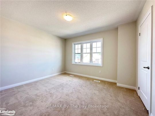 For Lease - 58 NICORT Road, Wasaga Beach, Ontario - Photo 1