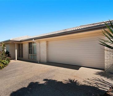 Stunning Family Home in Cooroy - Photo 1