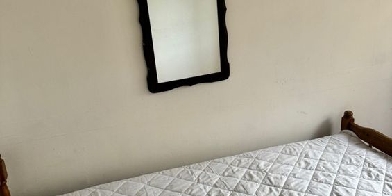 Room in a Shared House, London Road, IG11 - Photo 3