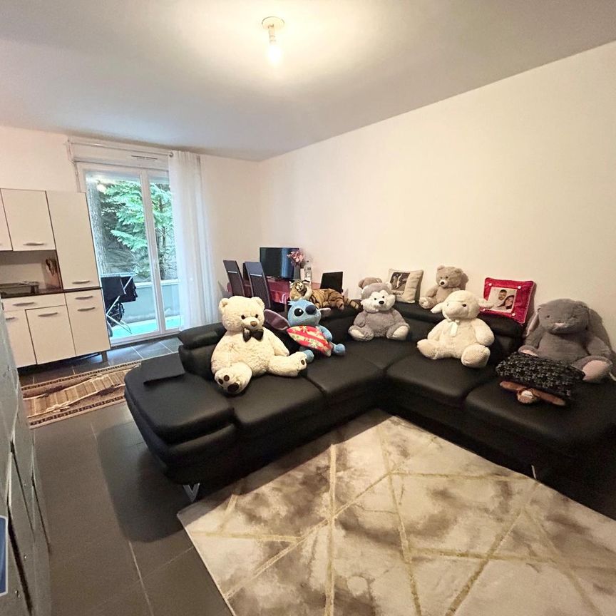 Location Appartement 2 pièces 48m² RAISMES 59590 - Photo 1