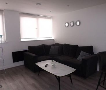 1 bedroom flat to rent - Photo 2