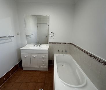 4 Hastings Drive, Raymond Terrace, NSW 2324 - Photo 5