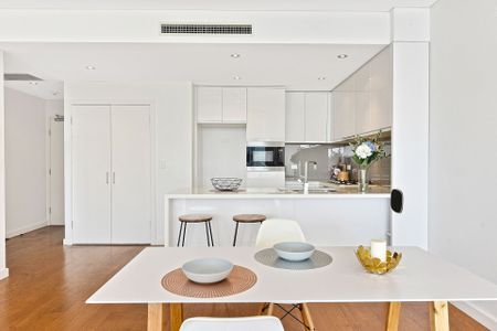 Waterfront Single Bedroom Unit&excl;&excl;&excl; - Photo 5