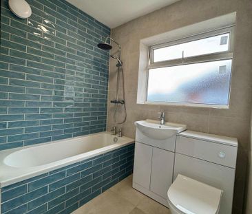 3 bedroom semi-detached house to rent - Photo 6