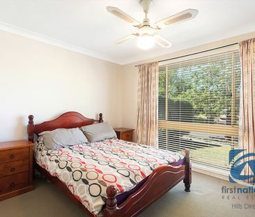 NEAT 3 BEDROOM FAMILY HOME - Photo 4