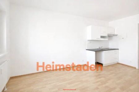 Pronájem bytu 1+kk 20 m - Fotografie 4