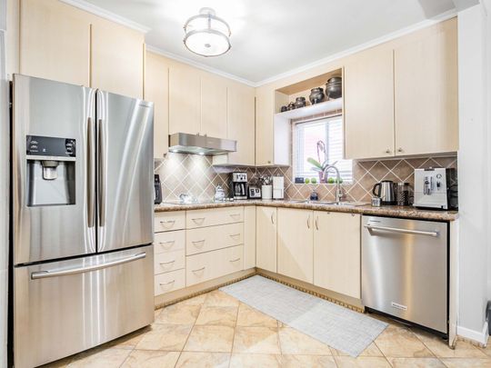 For Lease - 213B Blackthorne Avenue Unit# Main and 2nd Floor, Toronto, Ontario - Photo 1