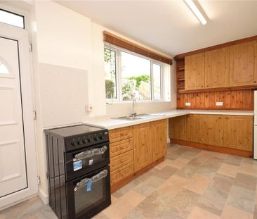 3 bedroom semi-detached house to rent - Photo 6