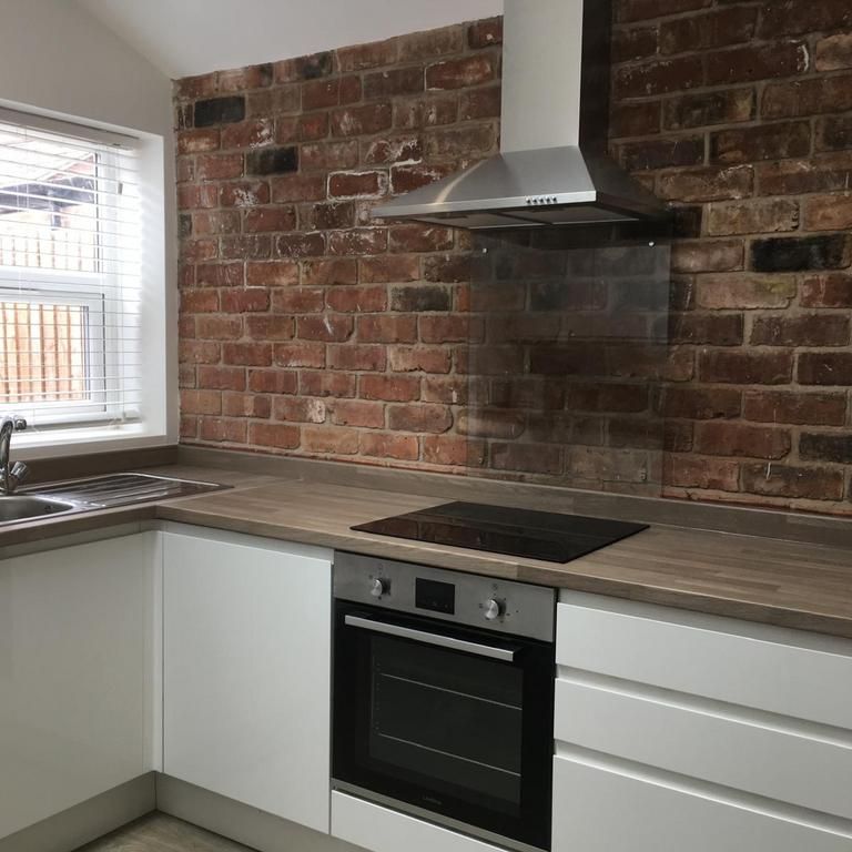5 bedroom house to rent - Photo 1
