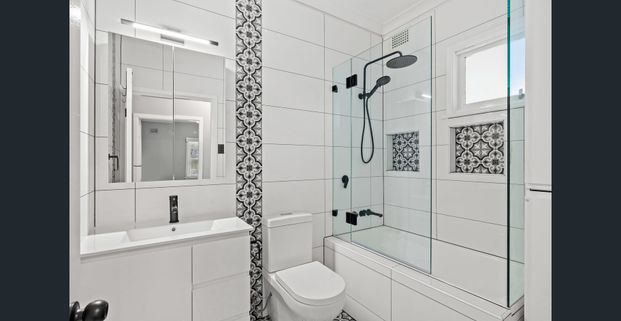 LEAVE THE CAR AT HOME - Photo 1